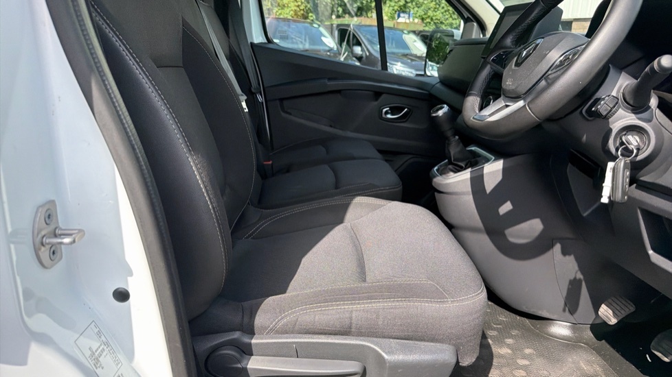 Renault Trafic Extra White #6