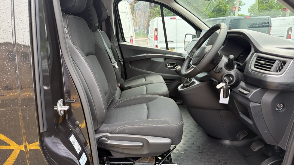 Renault Trafic Extra YL26BGU Black #6