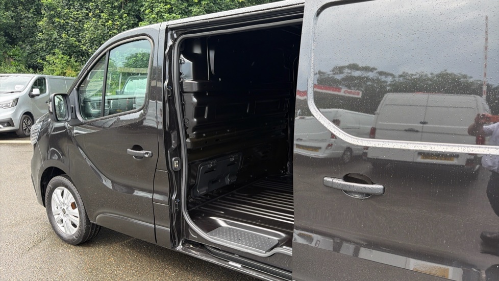 Renault Trafic Extra YL26BGU Black #5