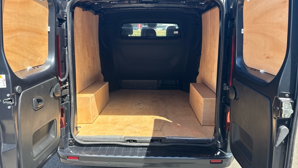 Nissan Primastar Tekna Grey #4