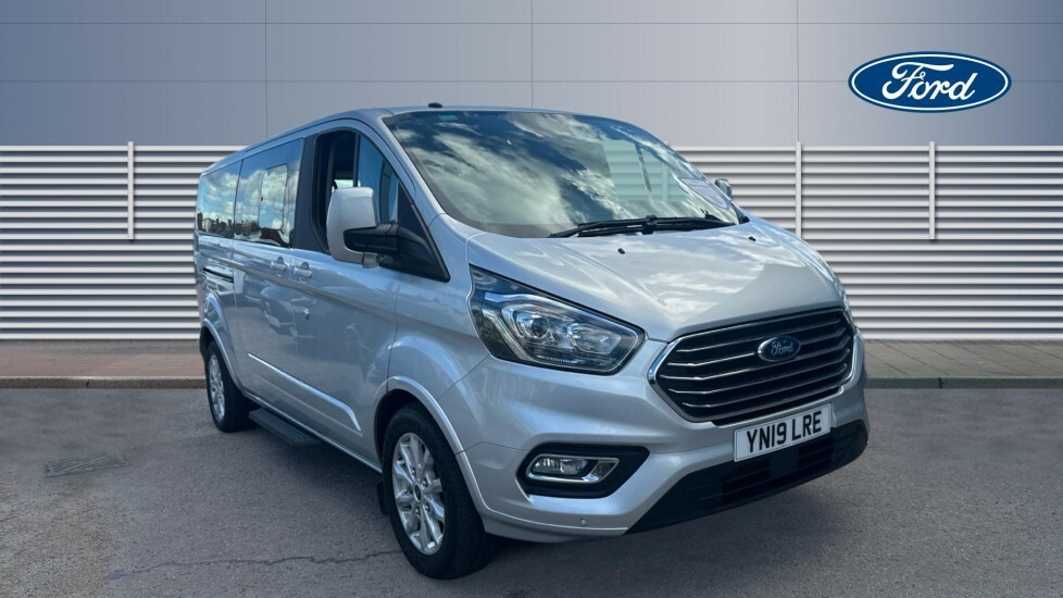 Ford Tourneo Custom Titanium Silver