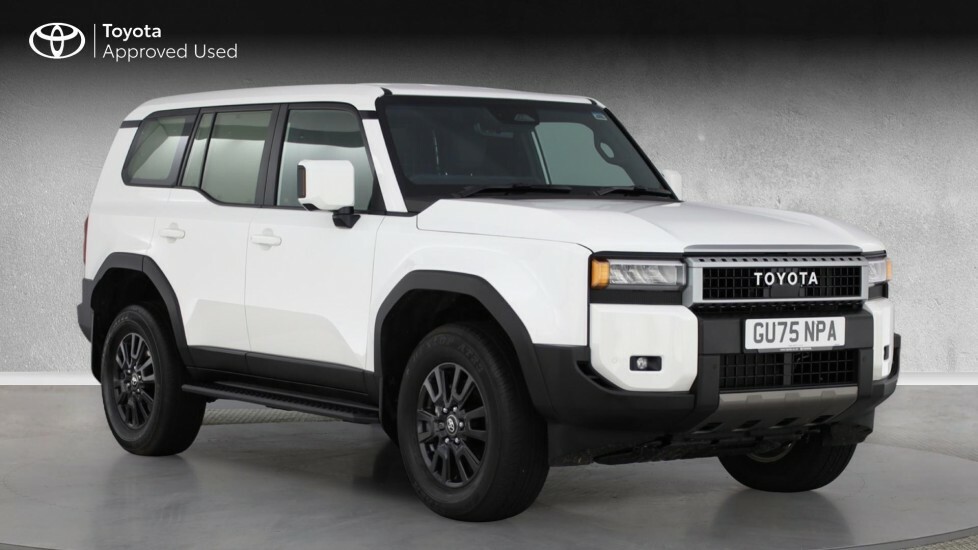 Toyota Land Cruiser Commercial White