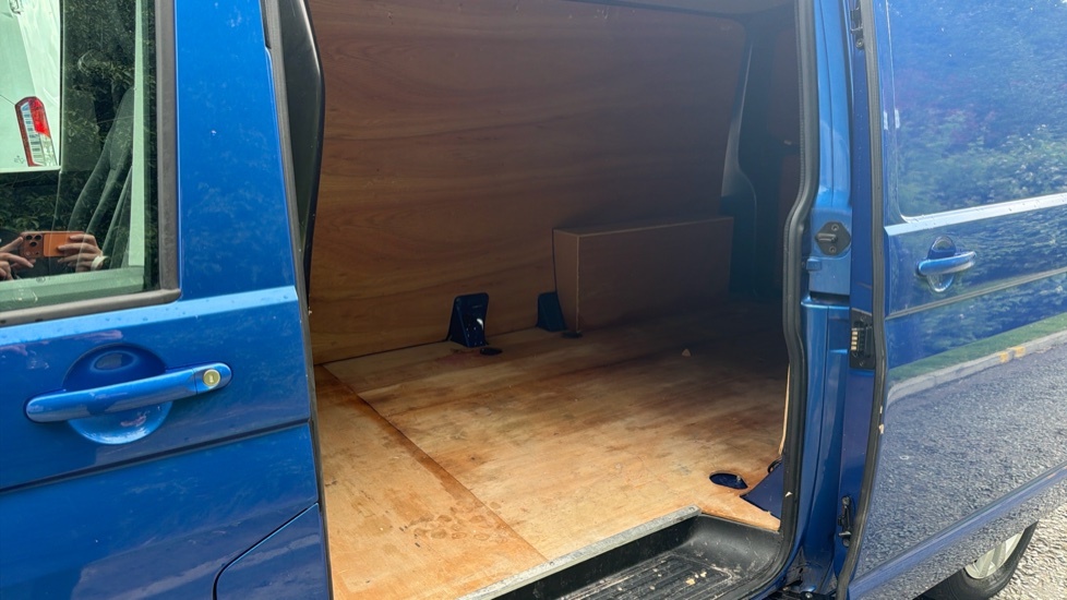 Volkswagen Transporter Highline Blue #5