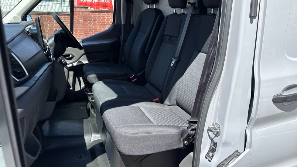 Ford Transit Custom 350 Leader L2 H2 Mwb Medium Roof Fwd 2.0 Ecoblue 1 White #33