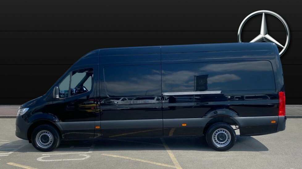 Mercedes-Benz Sprinter Pro Black #4