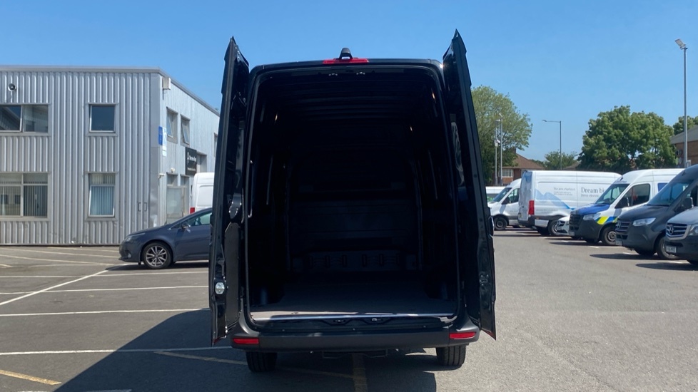 Mercedes-Benz Sprinter Pro Black #3