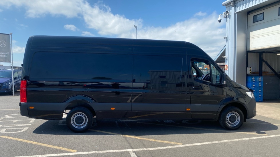 Mercedes-Benz Sprinter 3.5T H2 Pro Van Silver #9