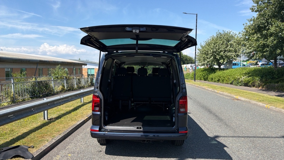 Volkswagen Transporter Highline Blue #3