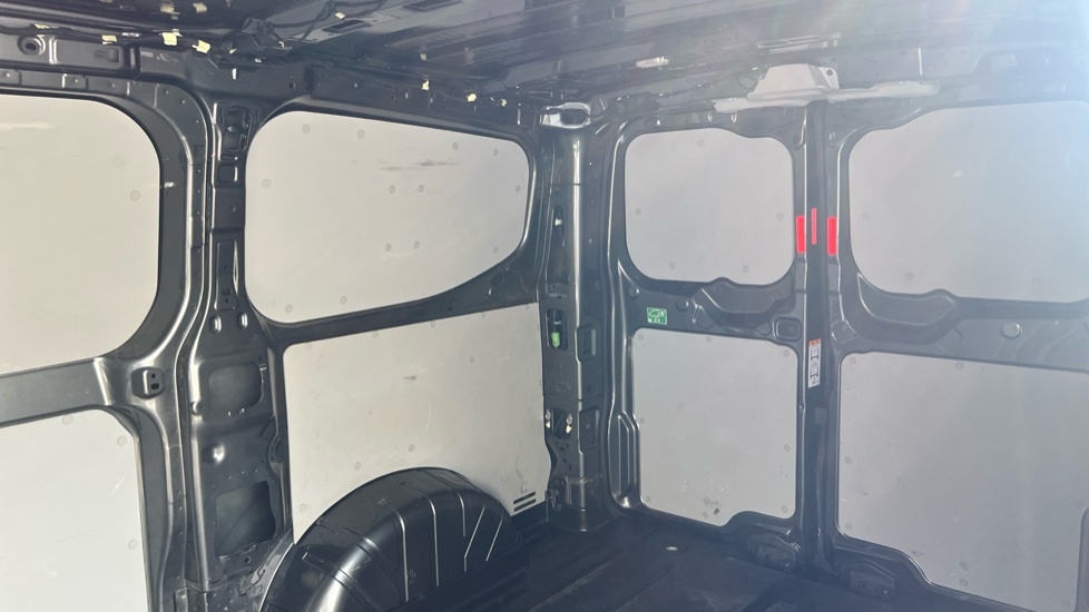 Ford Transit Custom 2L Limited White #16
