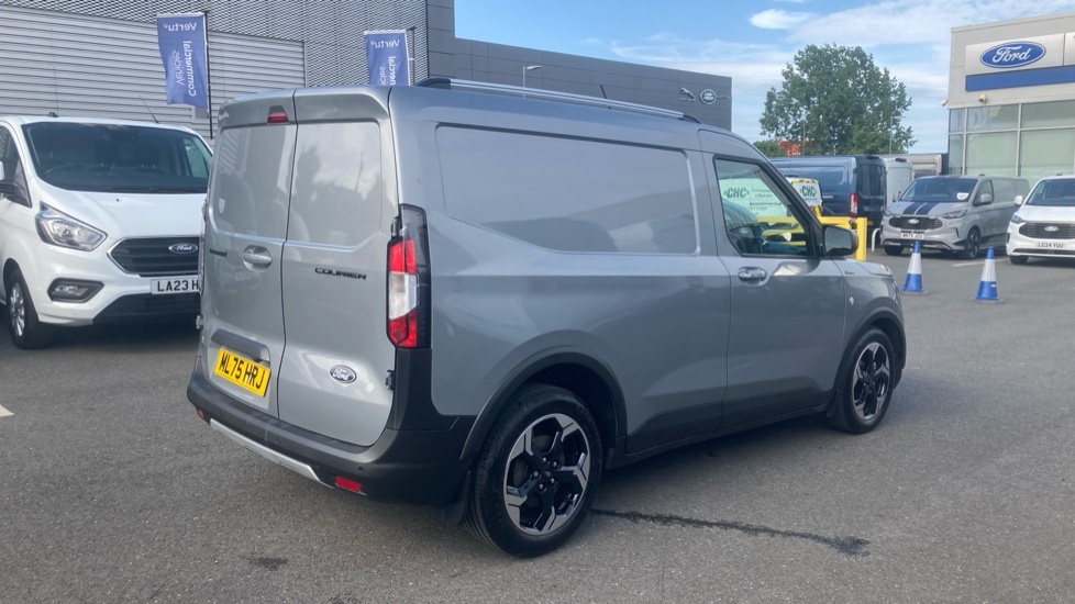 Ford Transit Courier Trend Silver #22