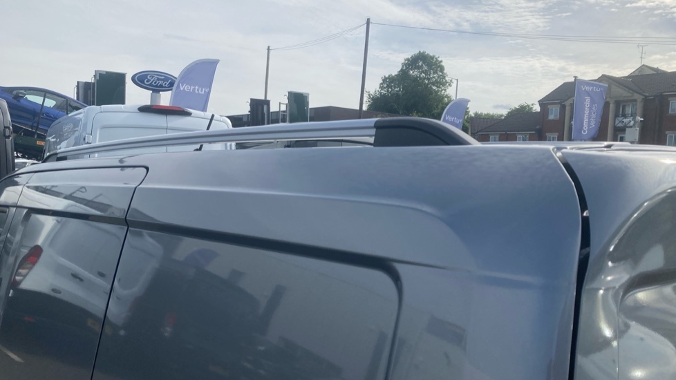 Ford Transit Courier Trend Silver #30