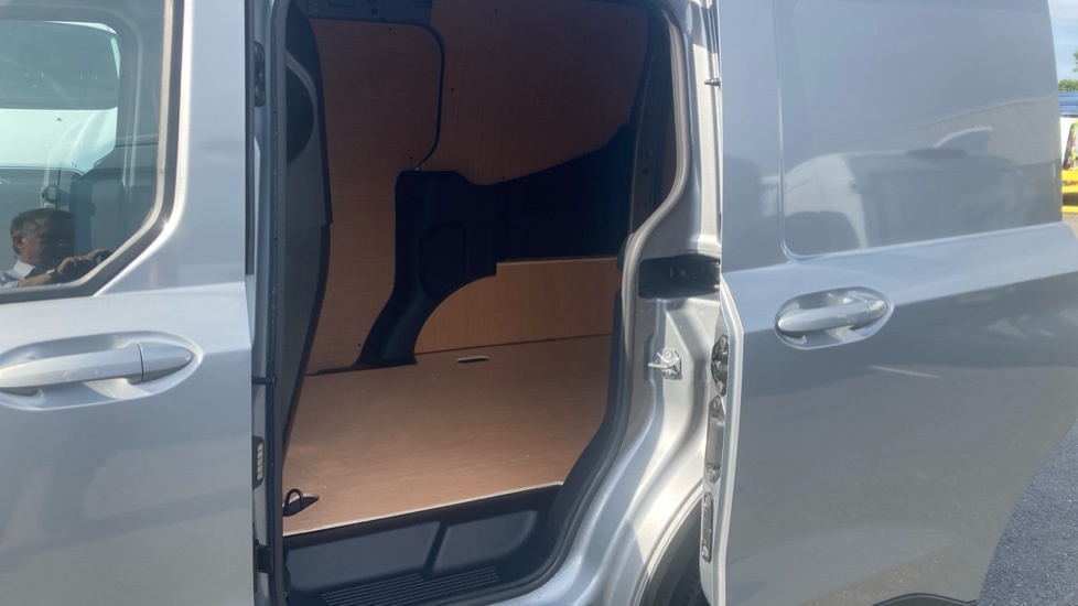 Ford Transit Courier Trend Silver #16