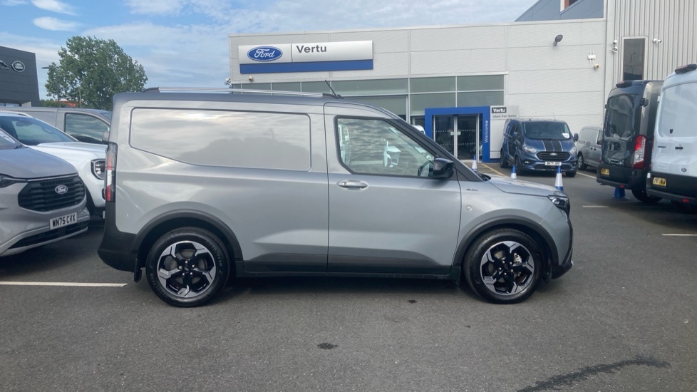 Ford Transit Courier Trend Silver #21
