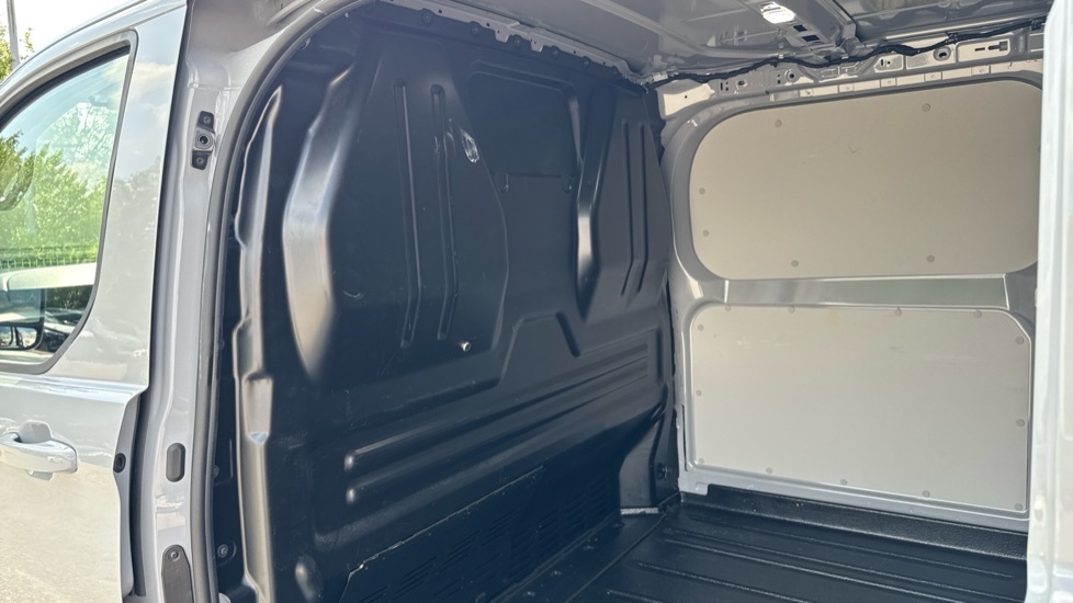 Ford Transit Custom Panel Van 2.0 Transit Trend Van 350 L3 2.0L Ecoblu White #18