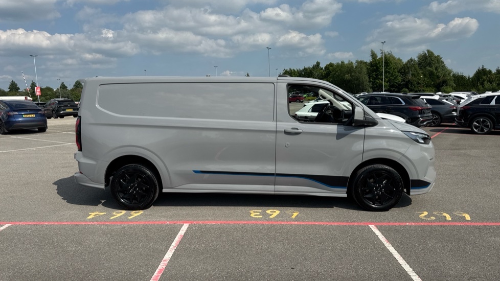 Ford Transit Custom Panel Van 2.0 Transit Trend Van 350 L3 2.0L Ecoblu White #9