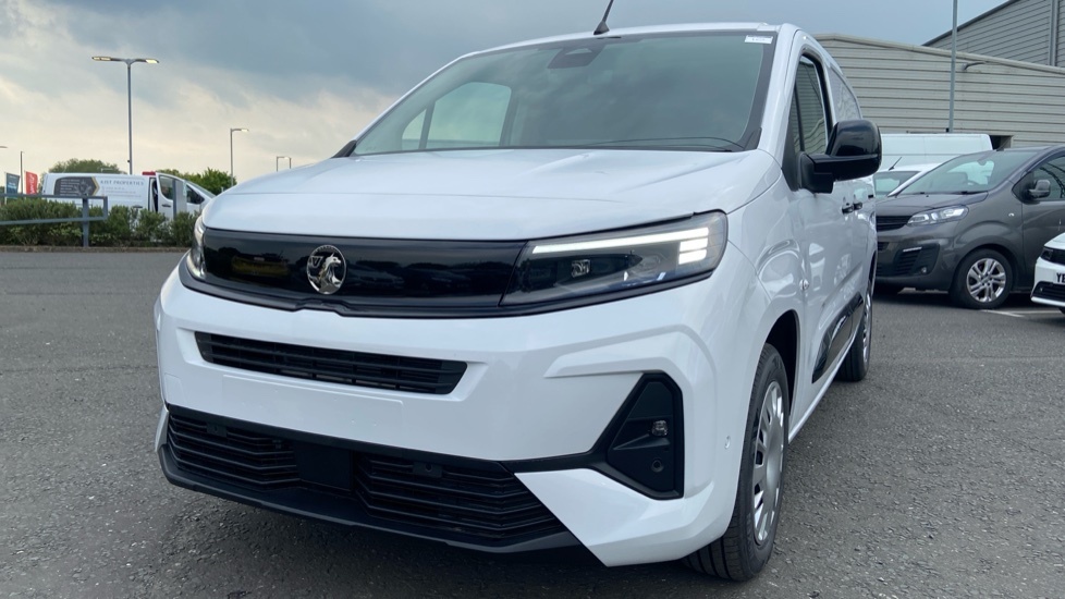 Vauxhall Combo 1.5 Prime Plus Panel Van 6Dr Xl Euro White #24