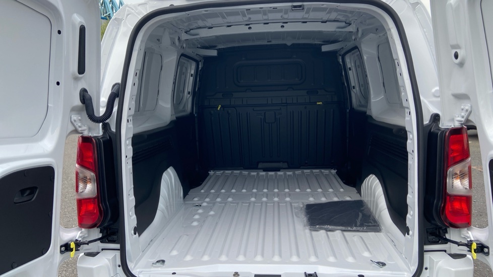 Vauxhall Combo 1.5 Prime Plus Panel Van 6Dr Xl Euro White #12