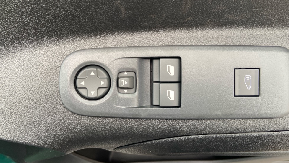 Vauxhall Combo 1.5 Prime Plus Panel Van 6Dr Xl Euro White #41