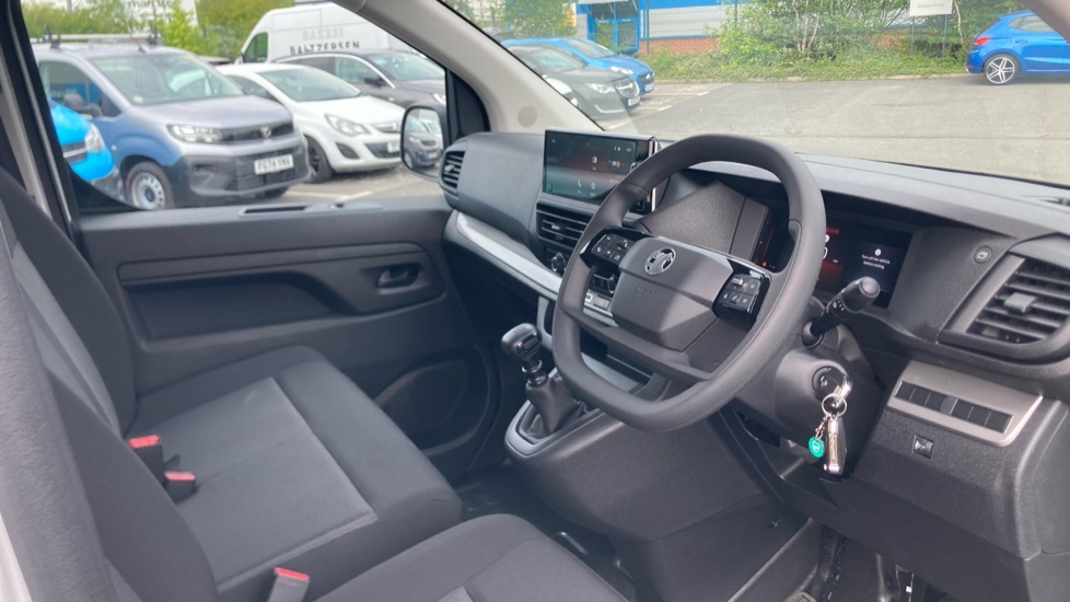 Vauxhall Vivaro Prime White #6