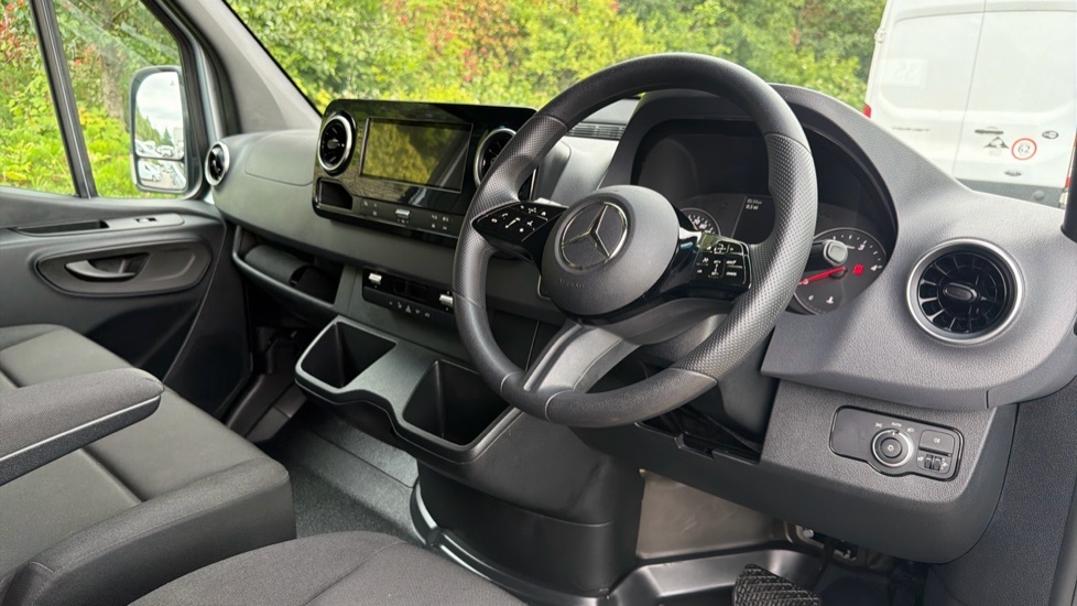 Mercedes-Benz Sprinter 3.5T H2 Pro Van 9G-tronic Silver #16