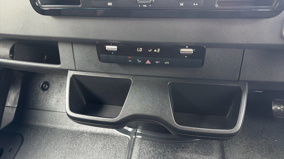 Mercedes-Benz Sprinter 3.5T H2 Pro Van 9G-tronic Silver #23