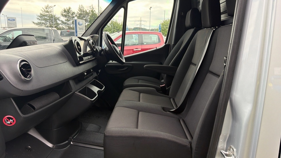 Mercedes-Benz Sprinter 3.5T H2 Pro Van 9G-tronic Silver #13