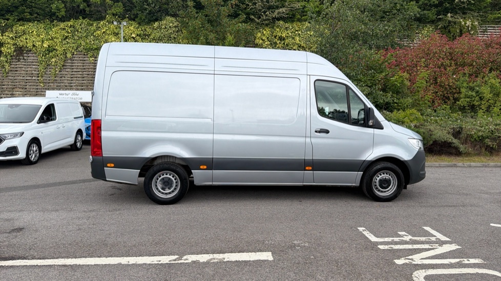 Mercedes-Benz Sprinter 3.5T H2 Pro Van 9G-tronic Silver #9