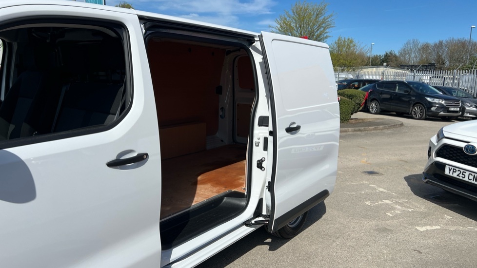 Peugeot Expert Professional White #5