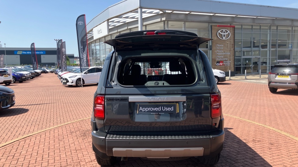 Toyota Land Cruiser 2.8D Invincible 4Wd E Grey #51