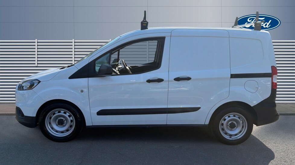 Ford Transit Courier Leader White #4
