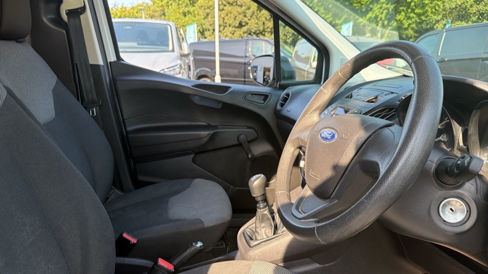 Ford Transit Courier Leader White #6