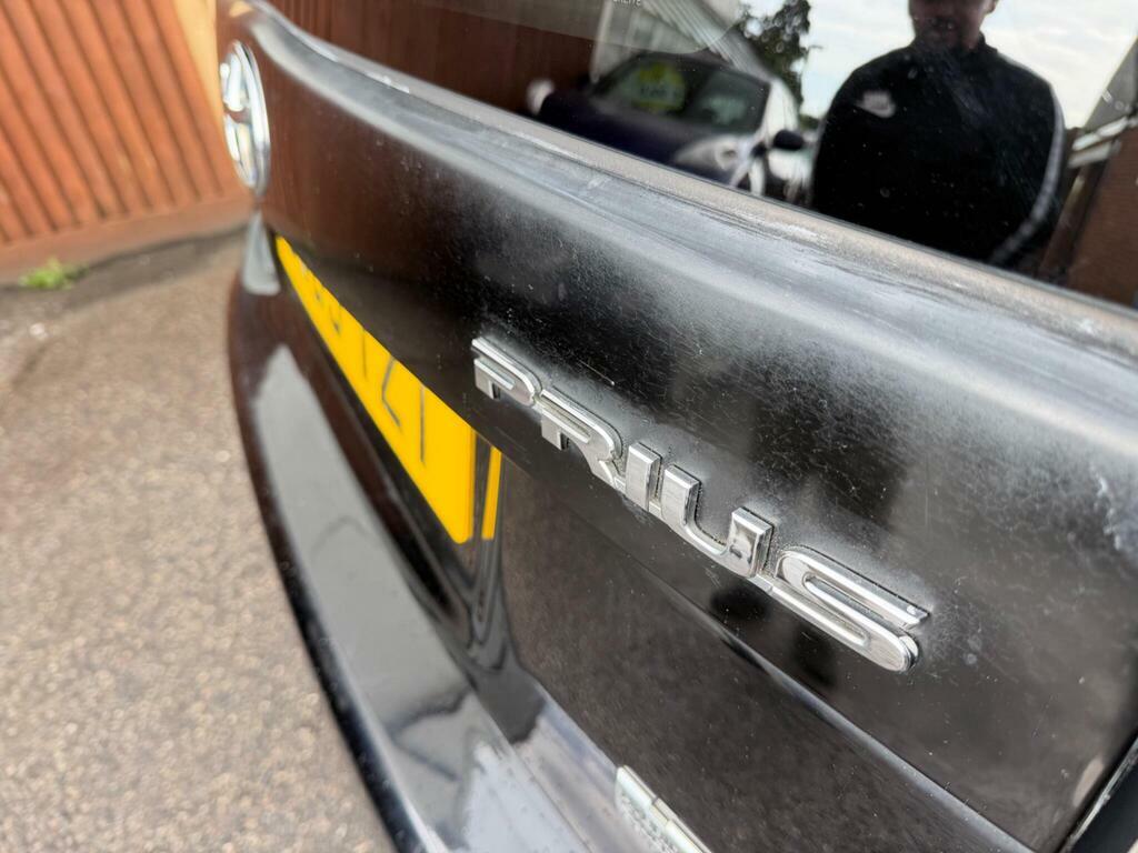 Toyota Prius T4 Red #9