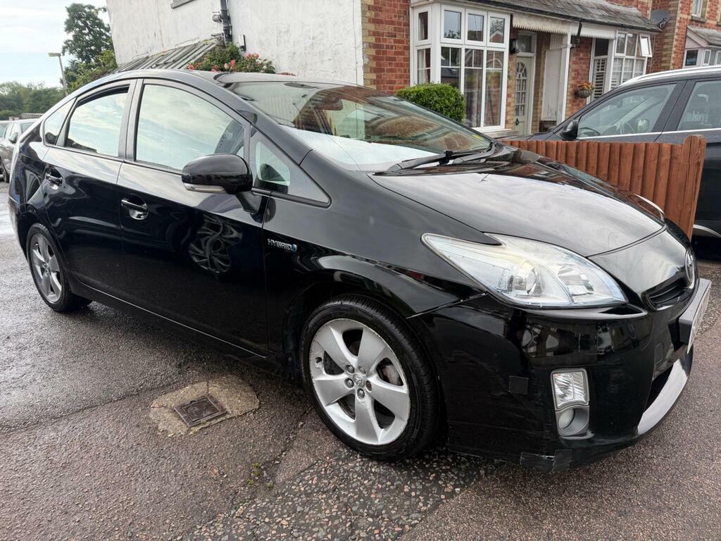 Toyota Prius T4 Red #1