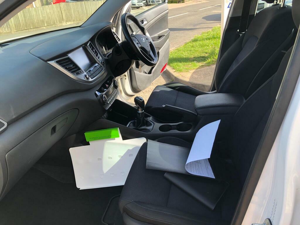 Hyundai Tucson S Grey #45