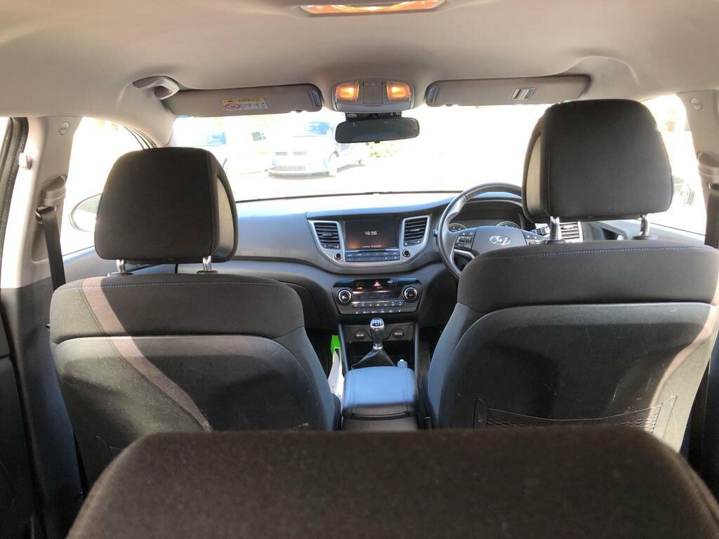 Hyundai Tucson S Grey #12