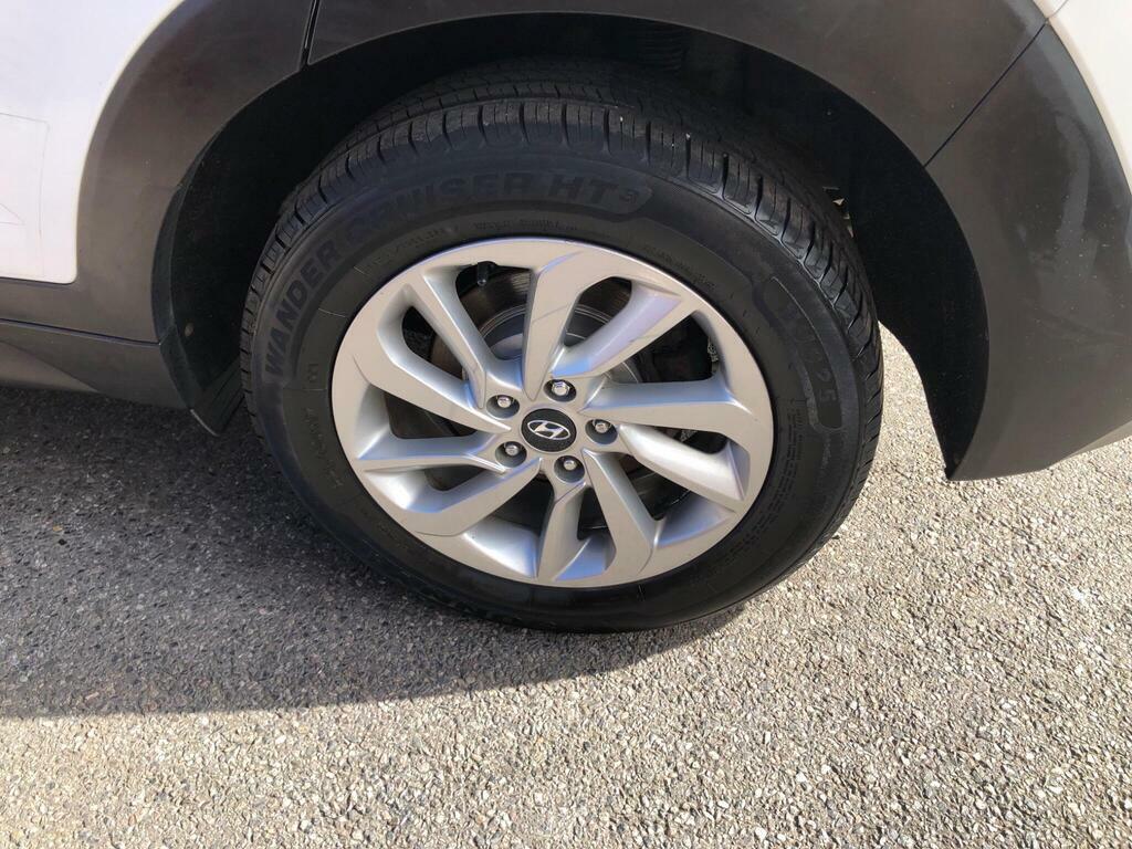 Hyundai Tucson S Grey #24