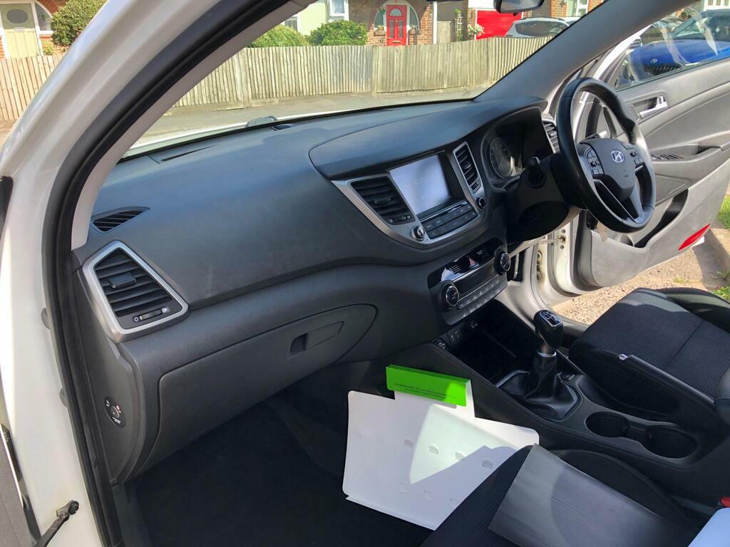 Hyundai Tucson S Grey #44