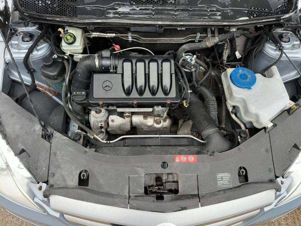 Mercedes-Benz B Class B160 Blueefficiency Se Silver #27