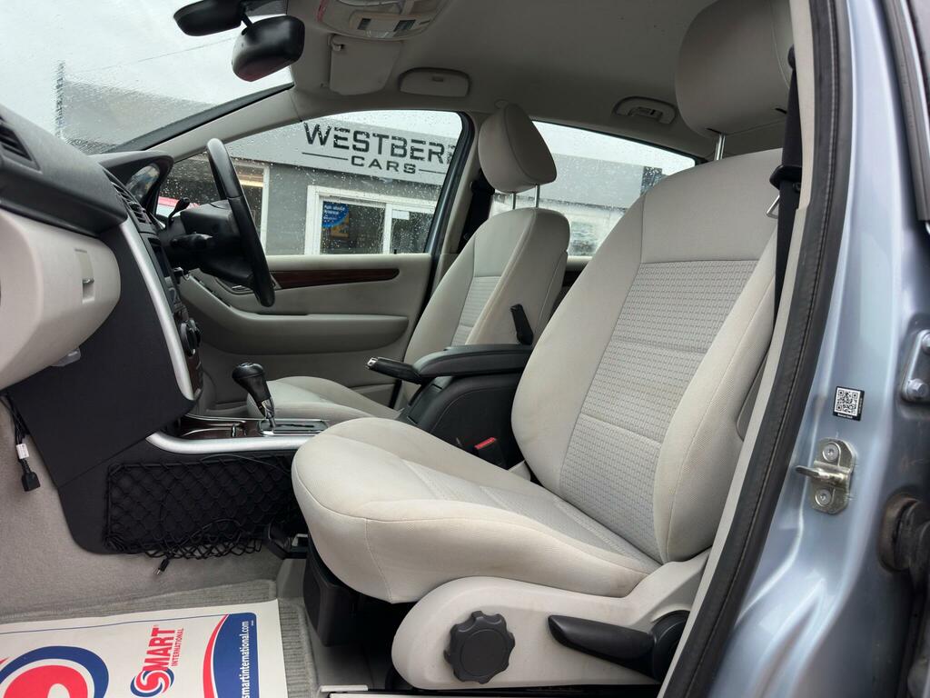Mercedes-Benz B Class B160 Blueefficiency Se Silver #42