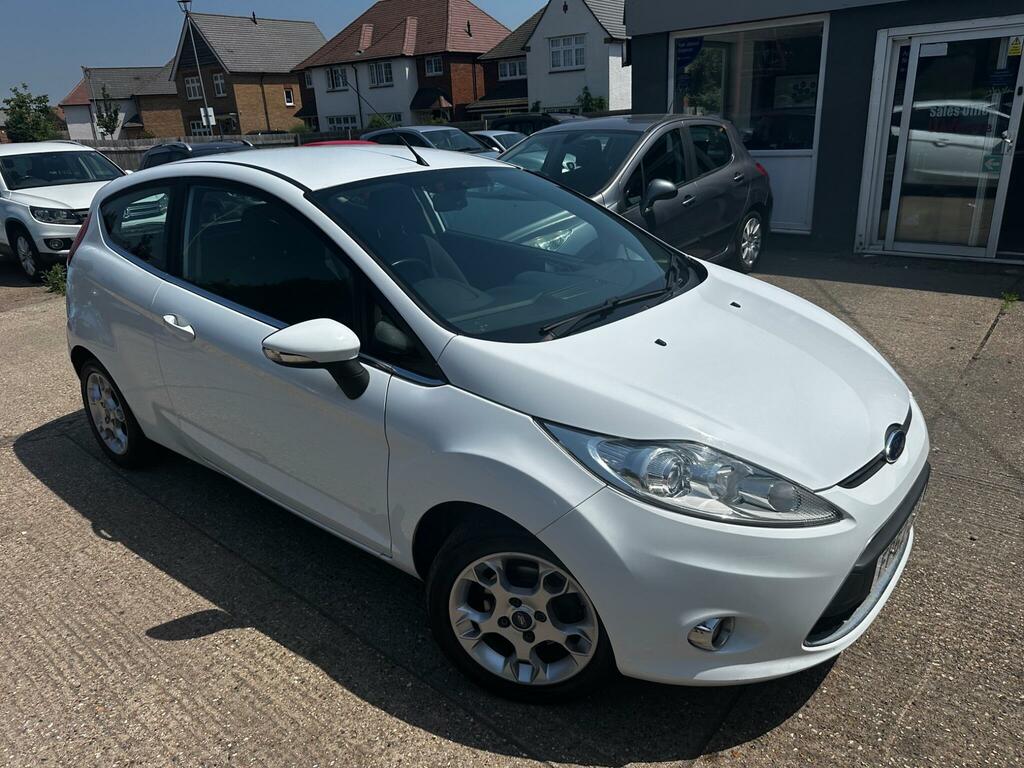Ford Fiesta 1.4 Zetec White #5