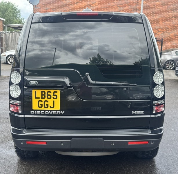 Land Rover Discovery 3 .0 Sd V6 Hse Black #4