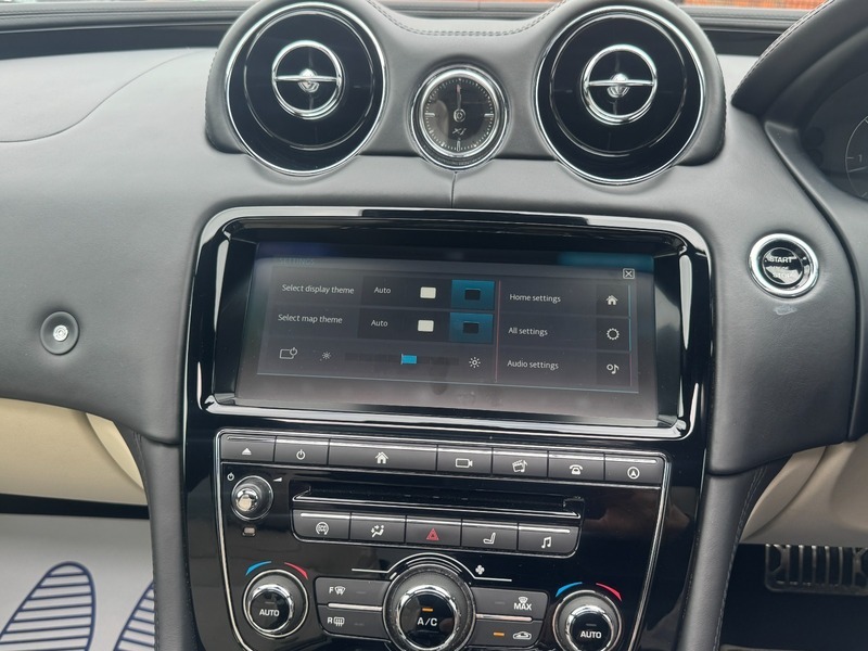 Jaguar XJ Portfolio Grey #42