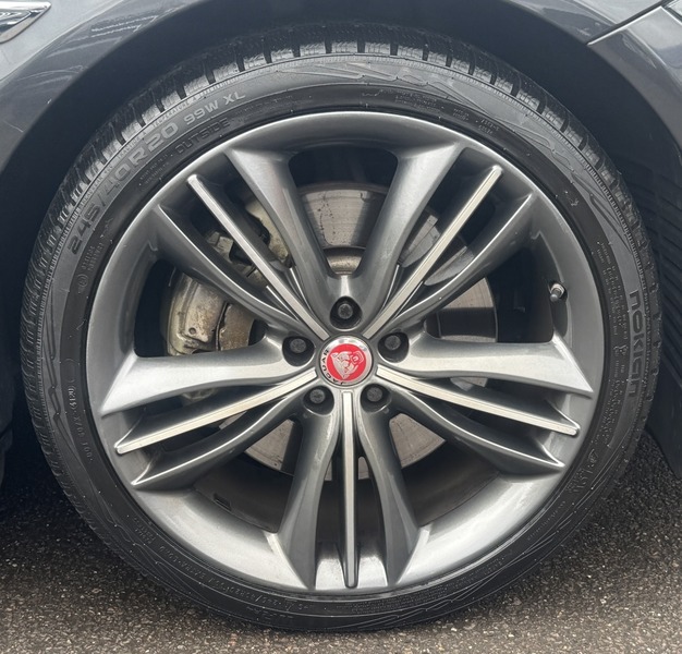 Jaguar XJ Portfolio Grey #24