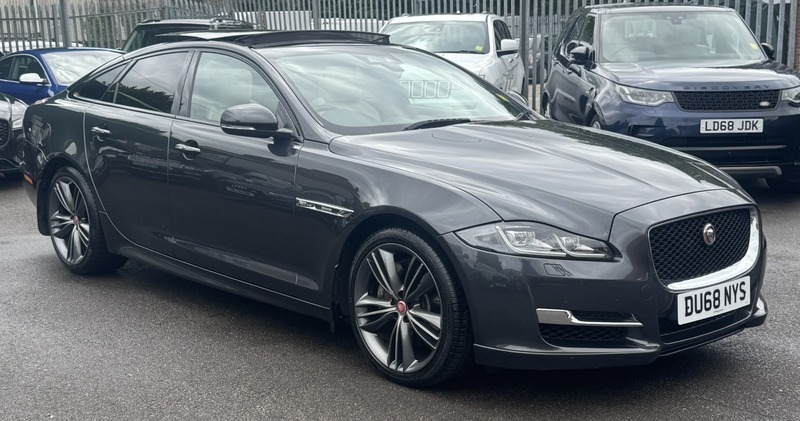 Jaguar XJ Portfolio Grey #7