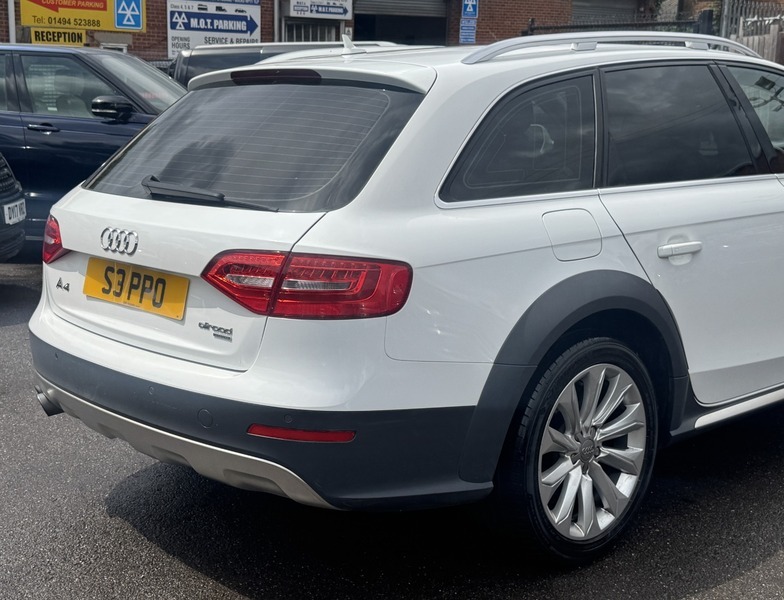 Audi A4 Tdi Black Edition - Low Mileage - Quattro - S Tron White #12
