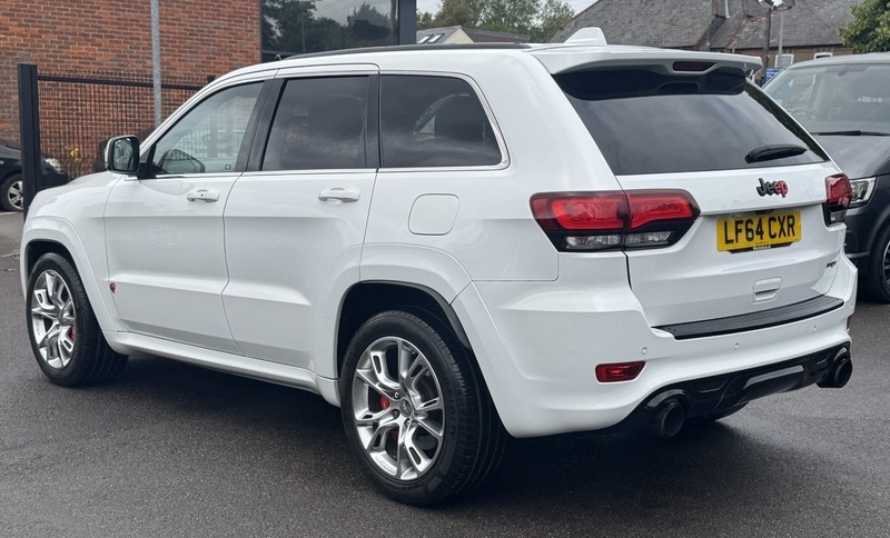 Jeep Grand Cherokee 6.4 Srt Suv White #3
