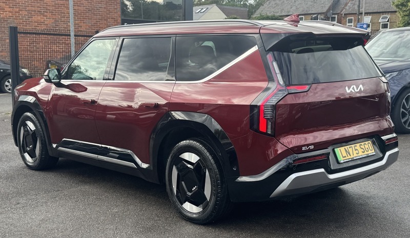 Kia EV9 99.8Kwh Air Suv #3