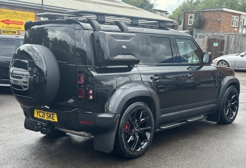 Land Rover Defender 3.0 D250 Mhev S Black #5