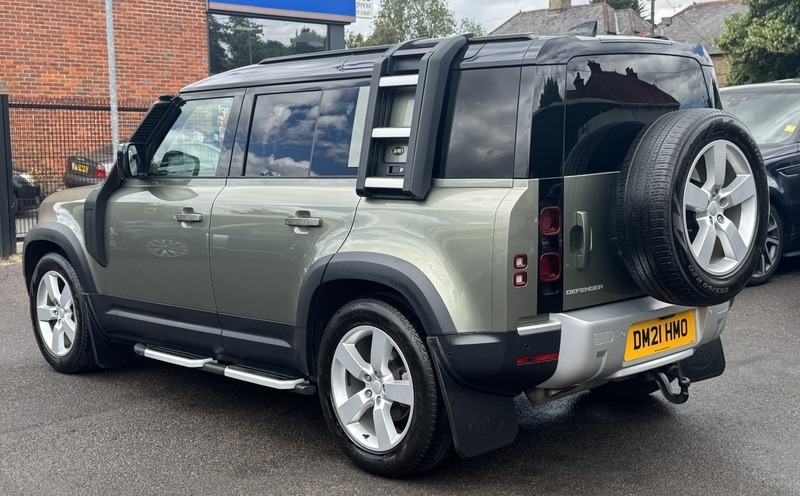 Land Rover Defender 3.0 D250 Mhev Se Green #4