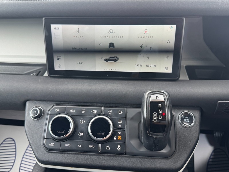 Land Rover Defender 5.0 P525 Carpathian Edition 90 Grey #52
